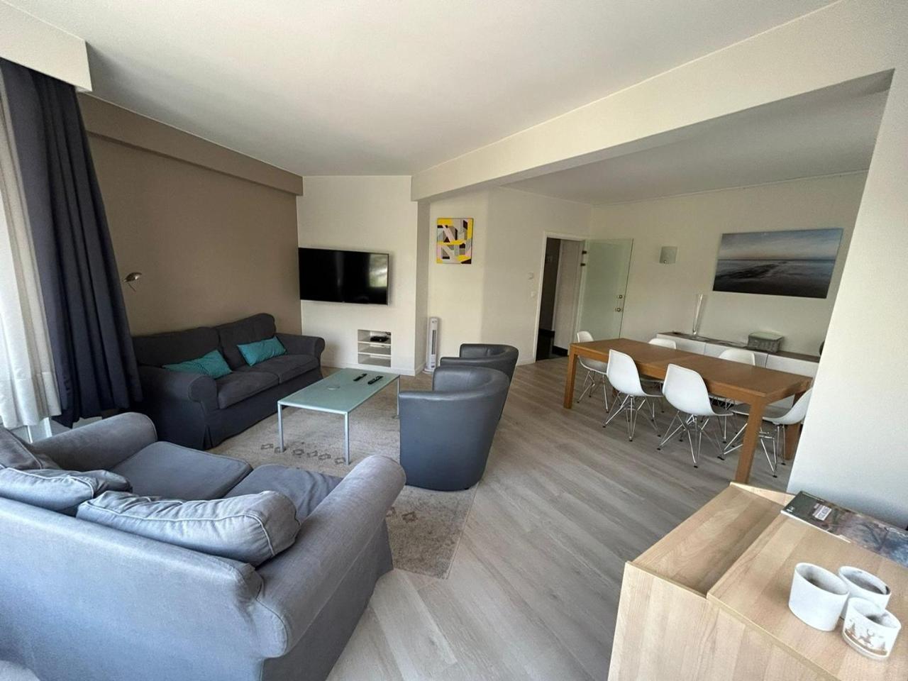 אוסטנדה 3 Bedroom Apartment Nearby The Sea מראה חיצוני תמונה